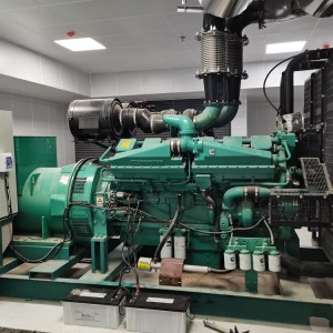 进口康明斯300KW发电机出租 租赁 维修 配件 保养